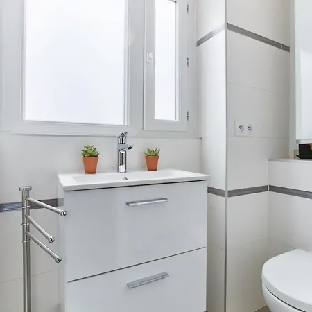 Apartment Bnbnova - 1br - Montmartre & Sacre-coeur Basilica Paris